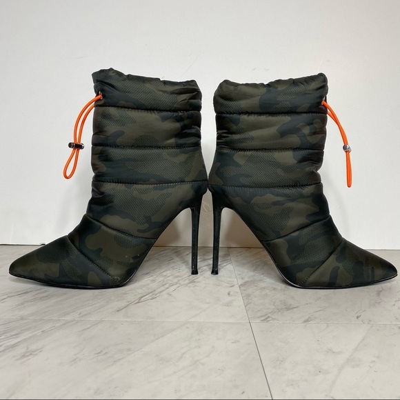 Steve Madden Cloak Camo Puffer Bootie - Picture 7 of 13